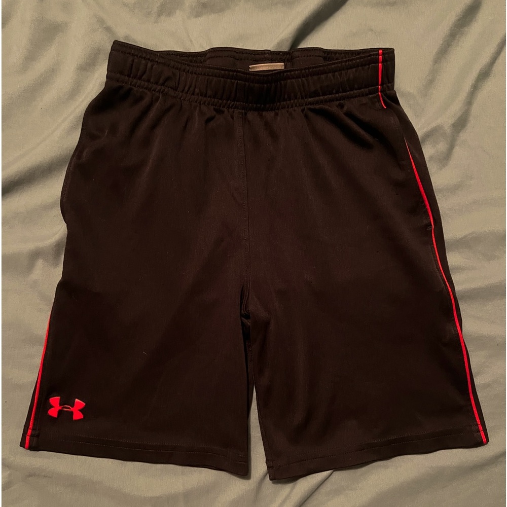 Under Armour Boys Size 7 Shorts